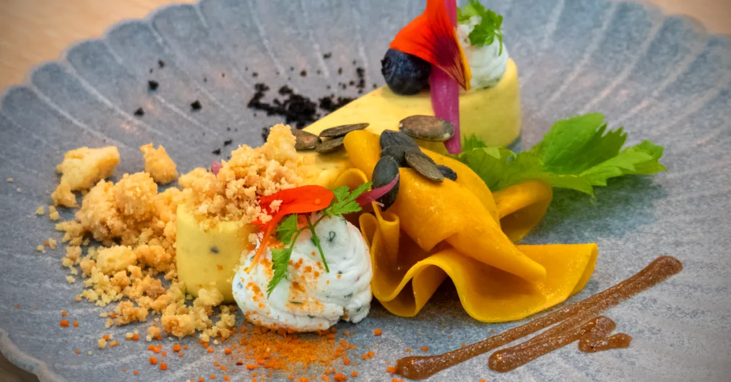 découvrez la gastronomie normande, ses saveurs authentiques et ses spécialités culinaires traditionnelles de normandie.