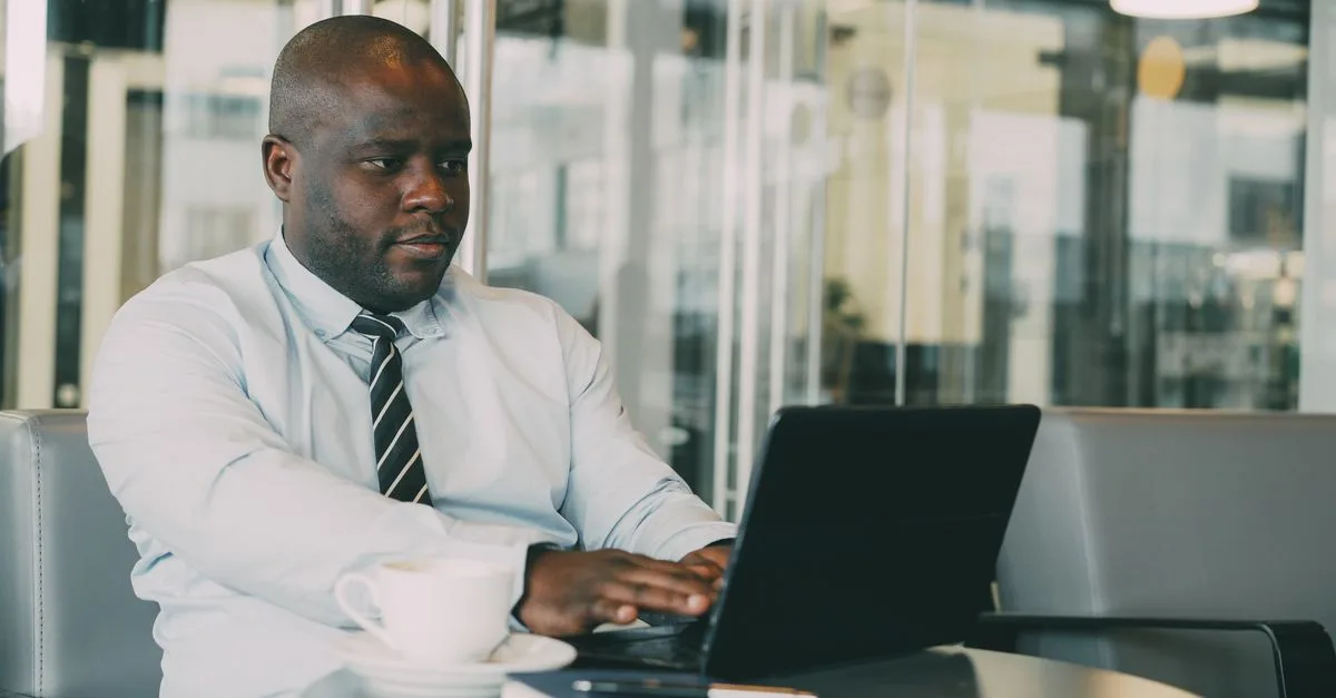 découvrez des astuces et outils pour améliorer votre productivité digitale et optimiser votre gestion du temps au travail.